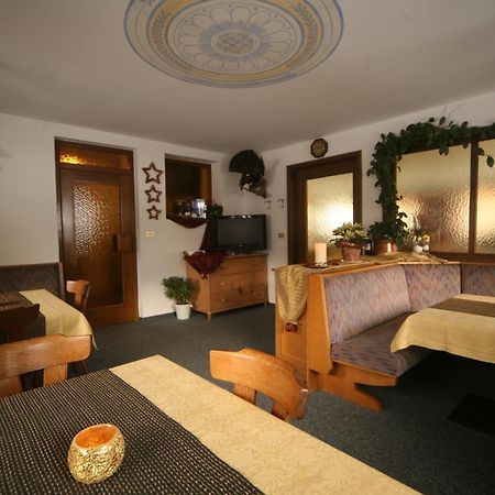 Garni Iosc Hotel San Vigilio Di Marebbe Eksteriør billede