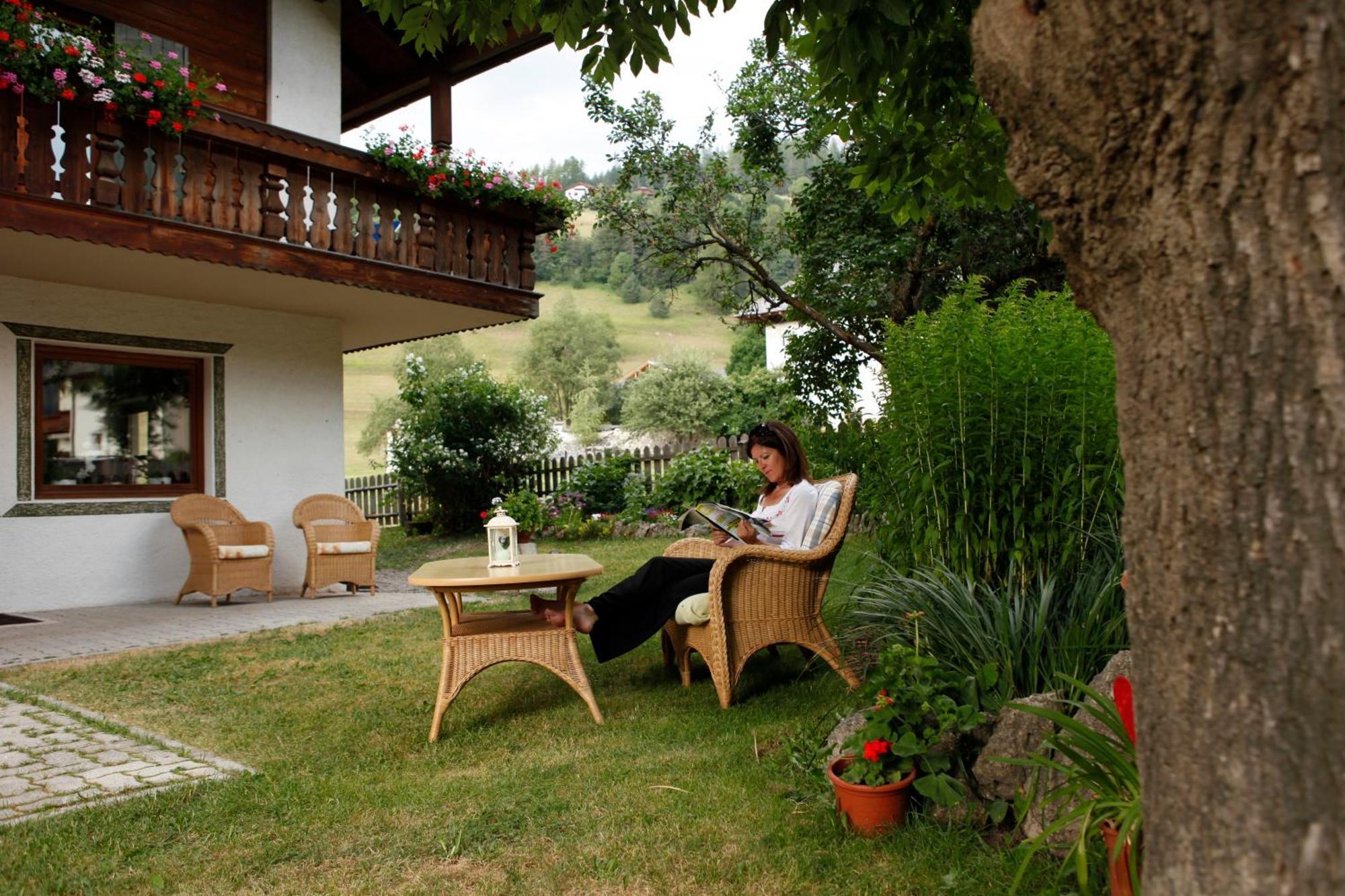 Garni Iosc Hotel San Vigilio Di Marebbe Eksteriør billede