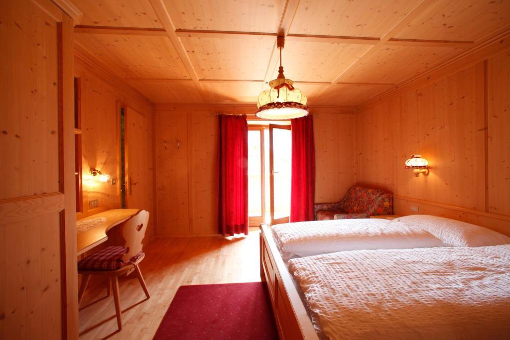 Garni Iosc Hotel San Vigilio Di Marebbe Eksteriør billede